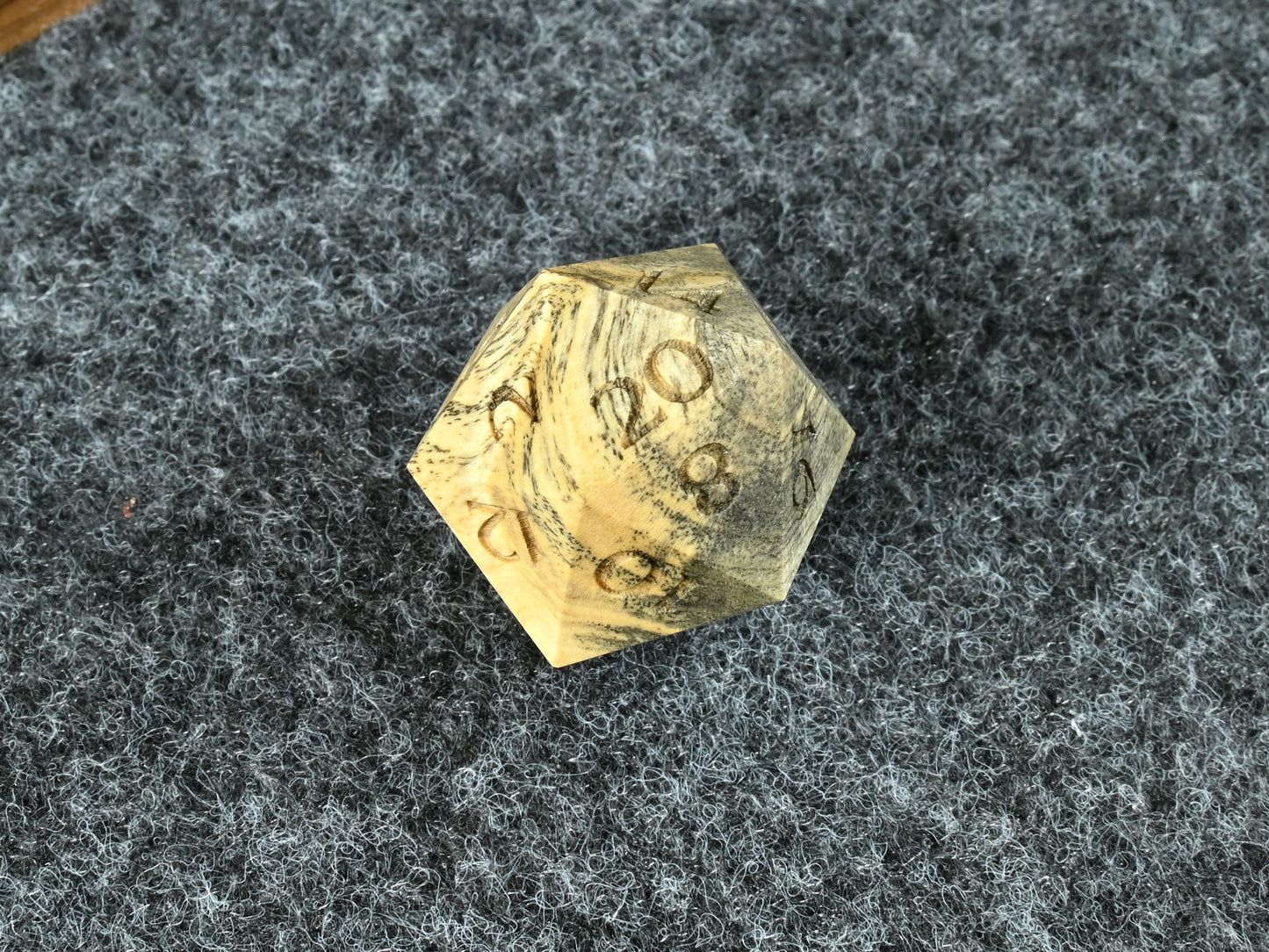 Buckeye burl wood d20 for dnd rpg
