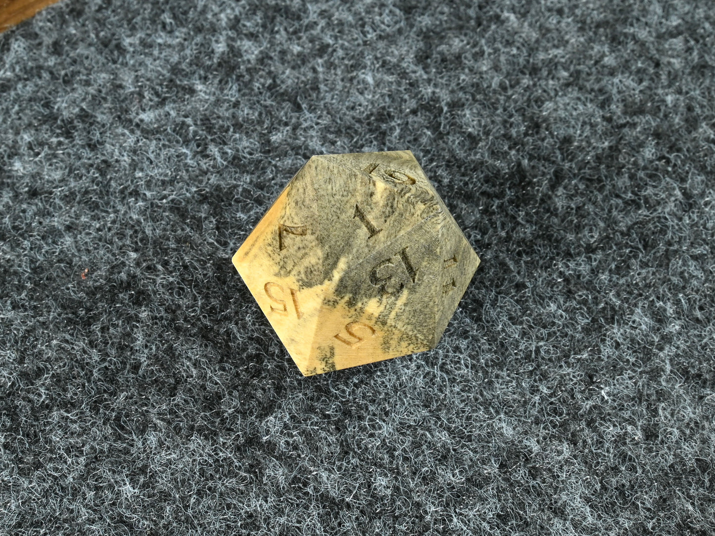 Buckeye burl wood d20 for dnd rpg