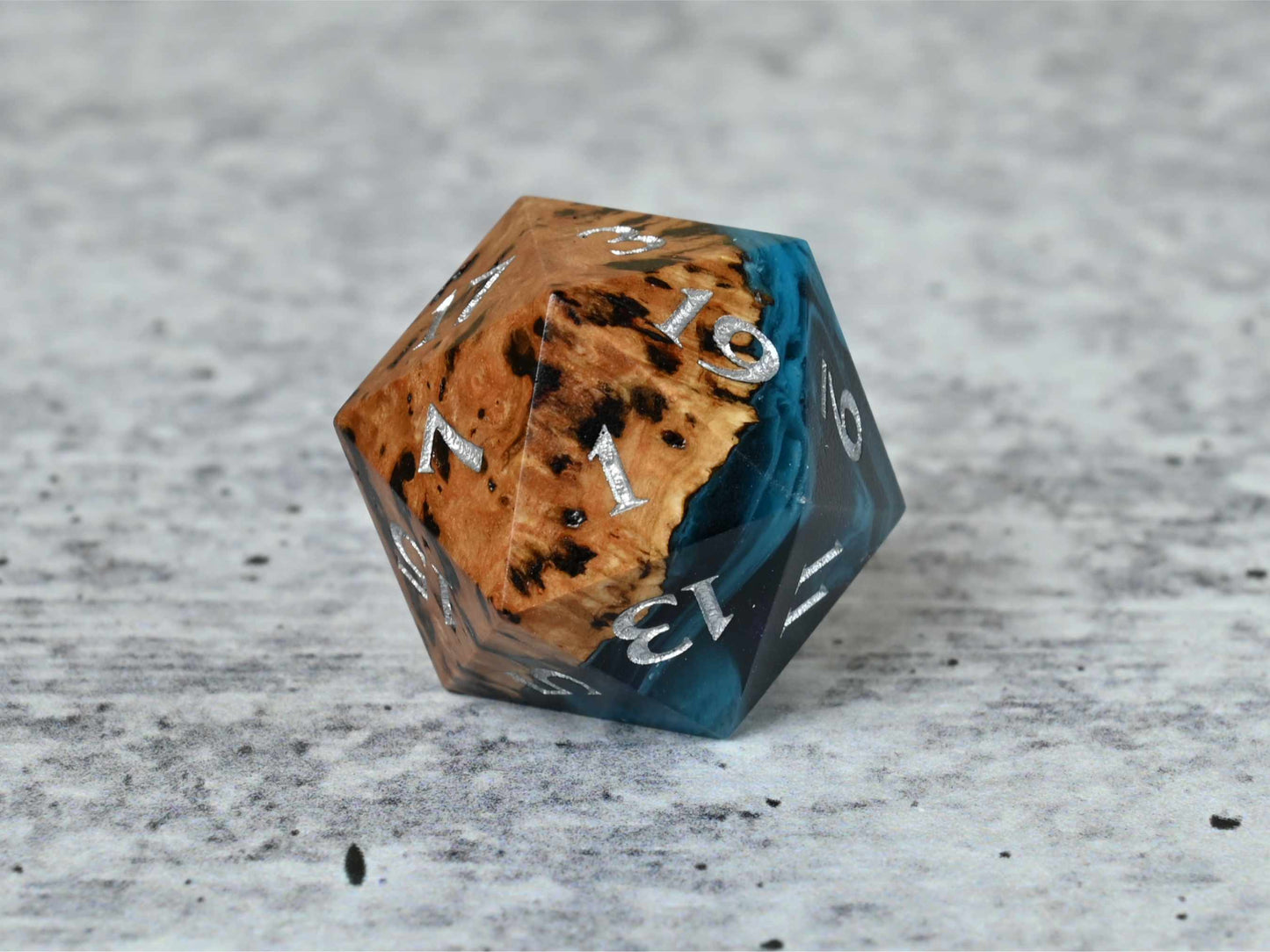 Chosen Realm - Gimlet Burl Hybrid D20 Dice with silver painted numbers for dnd ttrpg