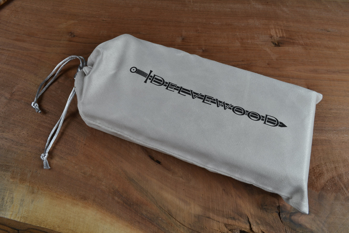 Goncalo Alves Dragon - Delver's Kit Dice Box and Tray