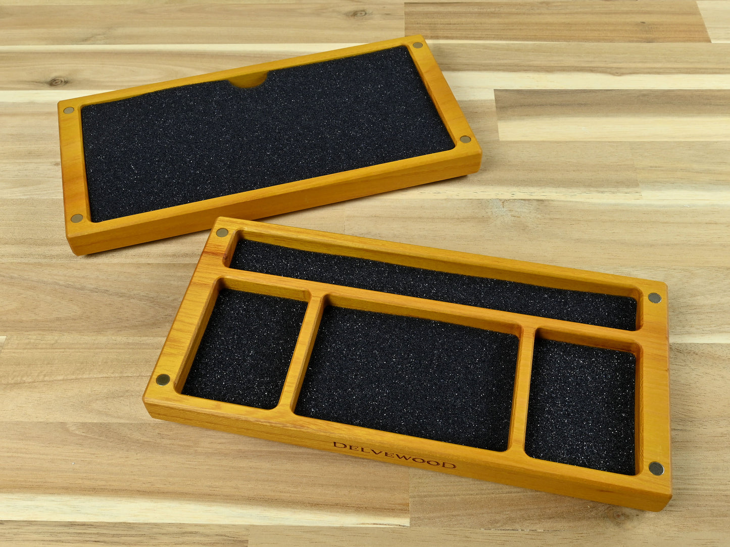 Osage Orange Delver's kit dice box and tray for dnd rpg