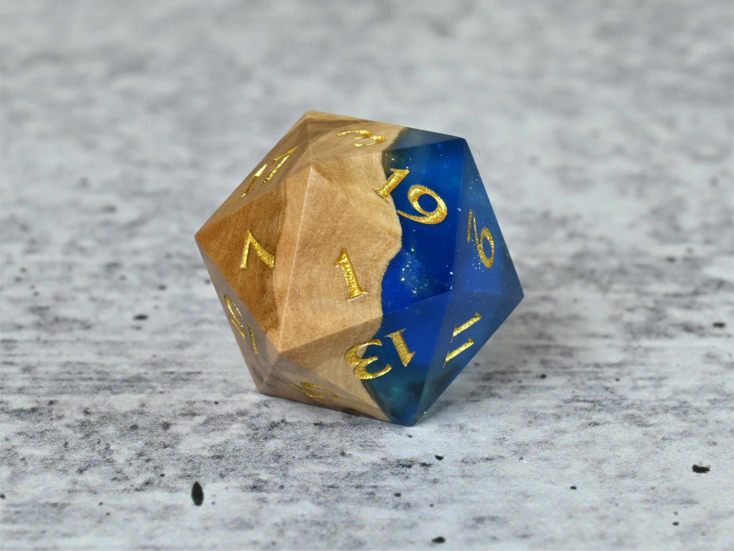 Sunken Treasure - Corrugata Burl Hybrid D20 Dice with gold painted numbers for dnd ttrpg