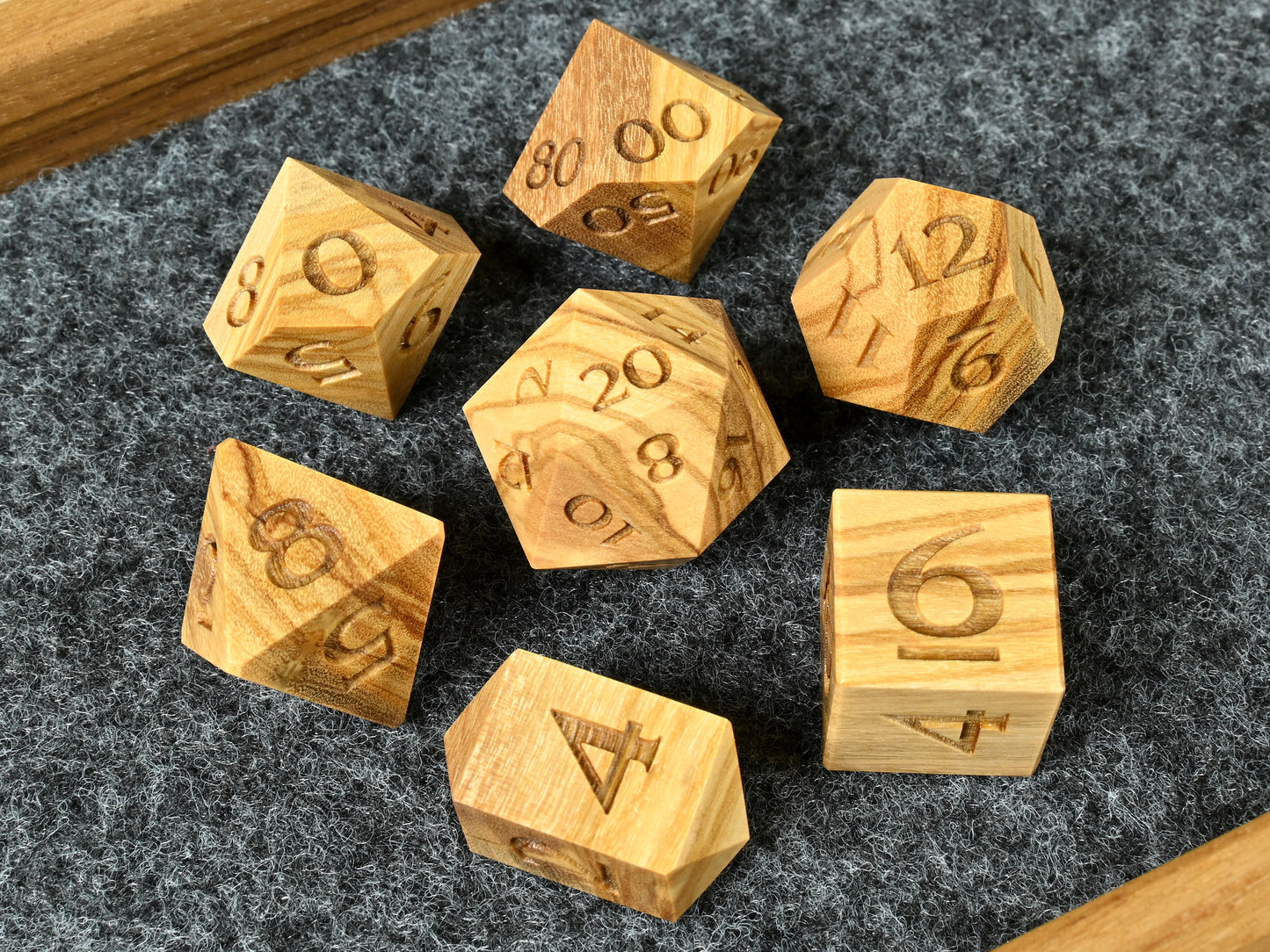 Olivewood dice set for dnd rpg