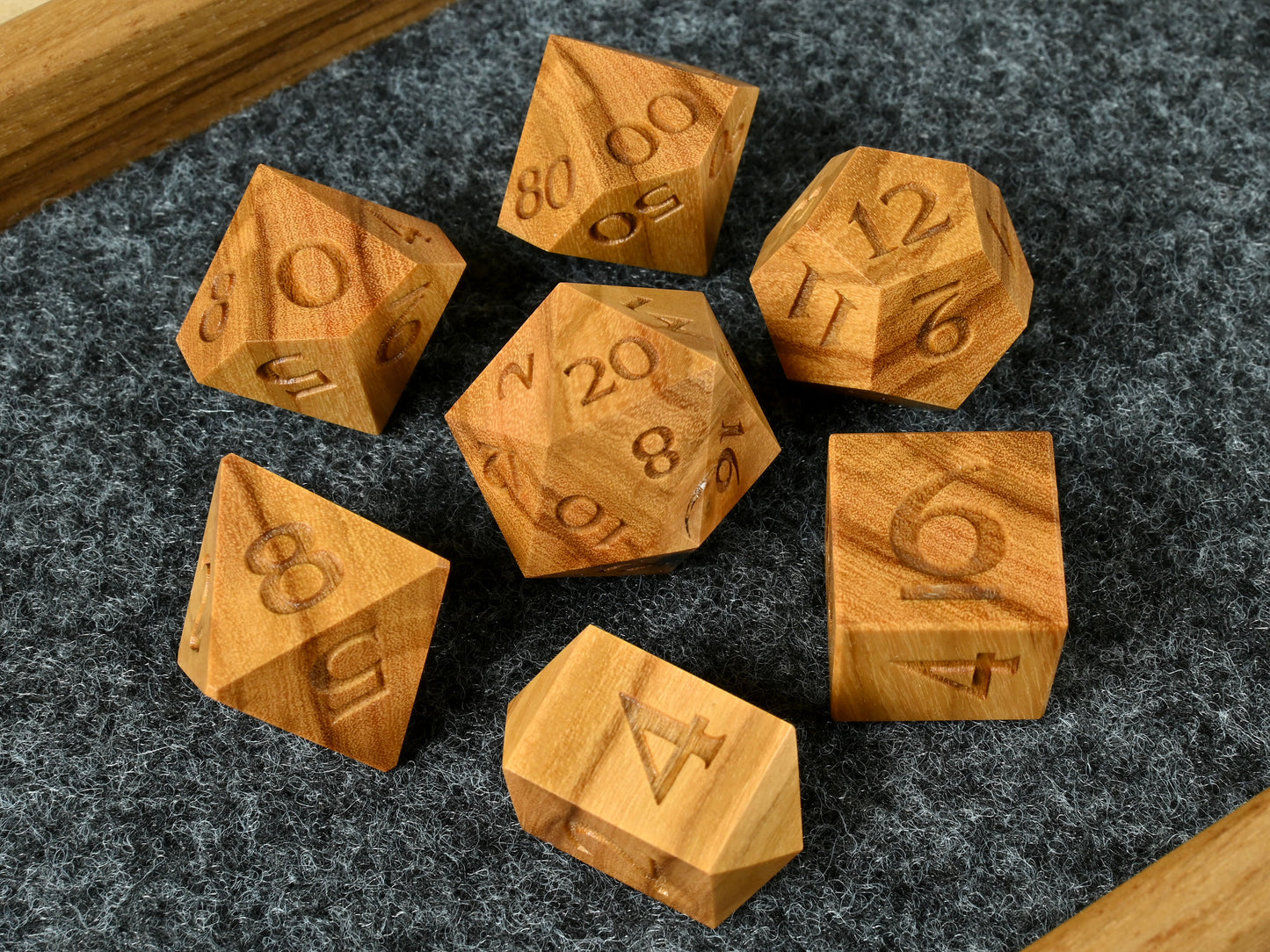 Olivewood dice set for dnd rpg