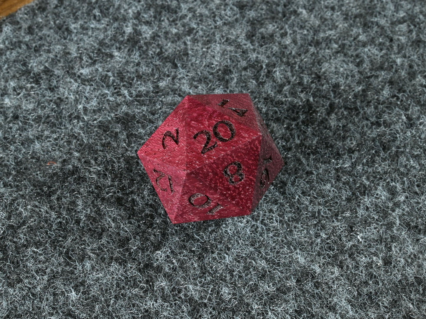 Purpleheart wood d20 for dnd rpg