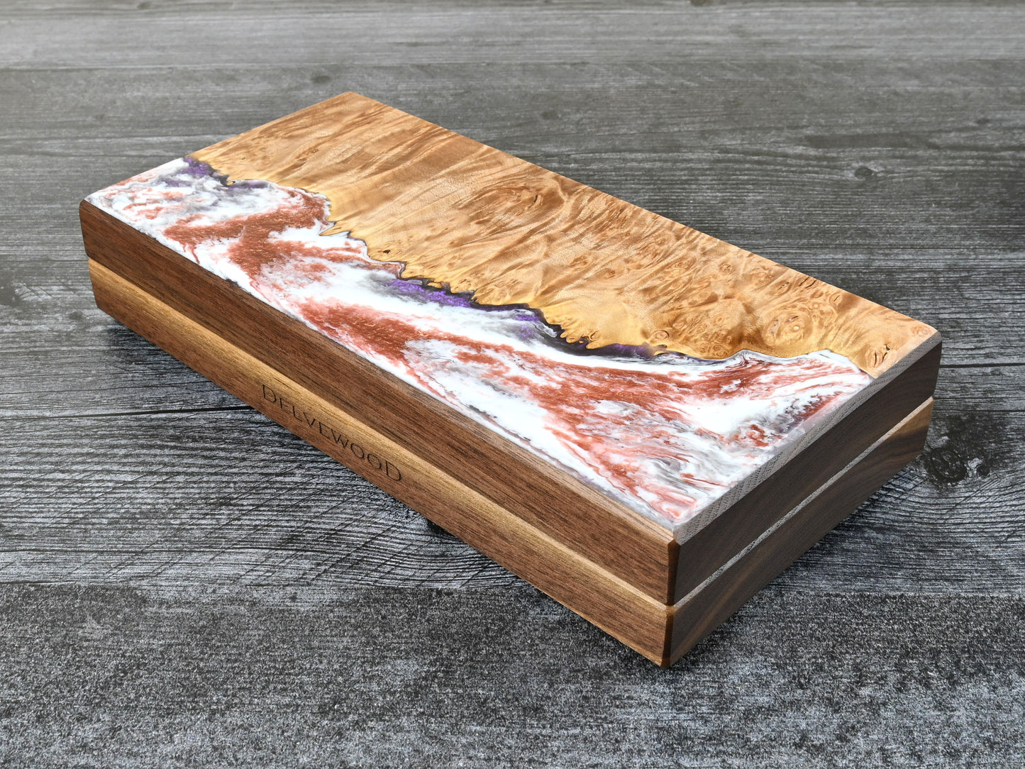 This Delver's Kit Dice Box features a walnut core and a maple burl top veneer with white, bronze, and purple resin. D&D ttrpg.