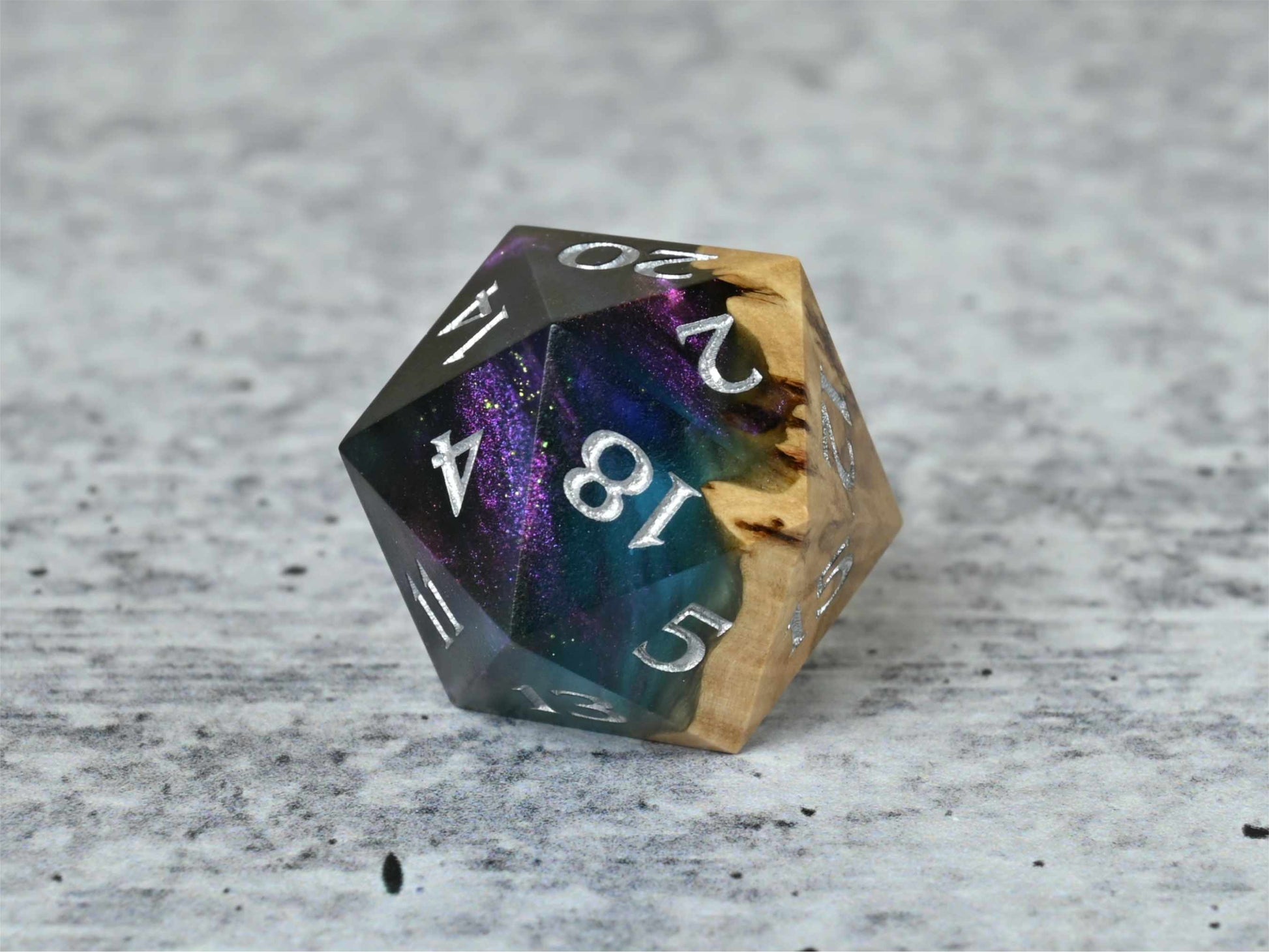 Anthias Reef - Corrugata Burl Hybrid wood and resin D20 for dnd ttrpg