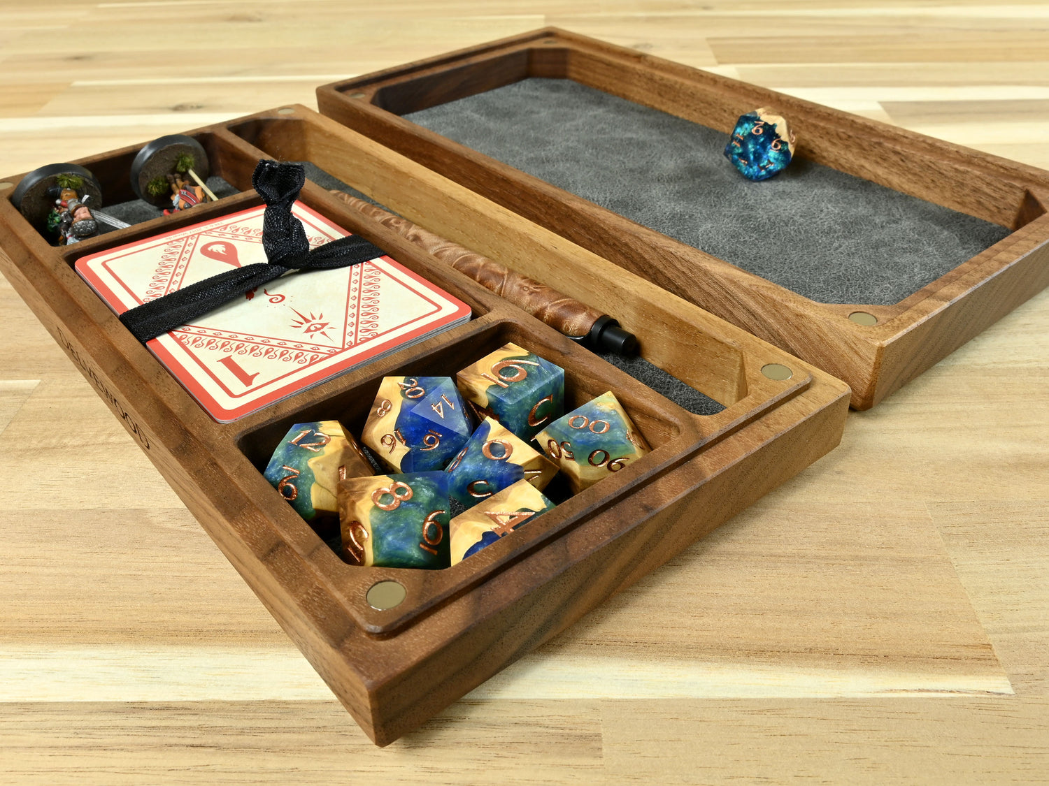 Delver Dice Box and Tray for dnd rpg