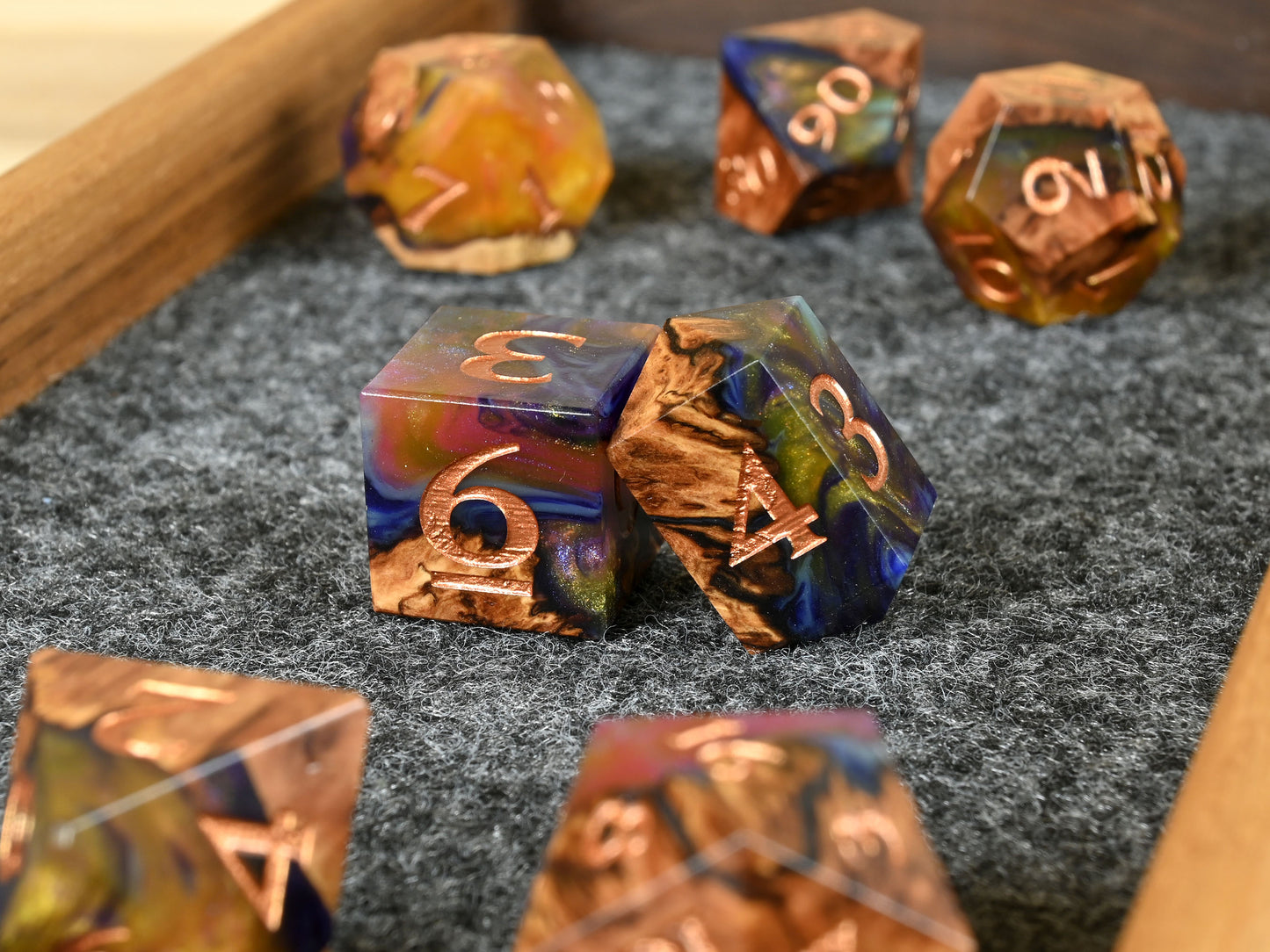 Dying Star Vasticola Burl wood and resin dice set for ttrpg dnd