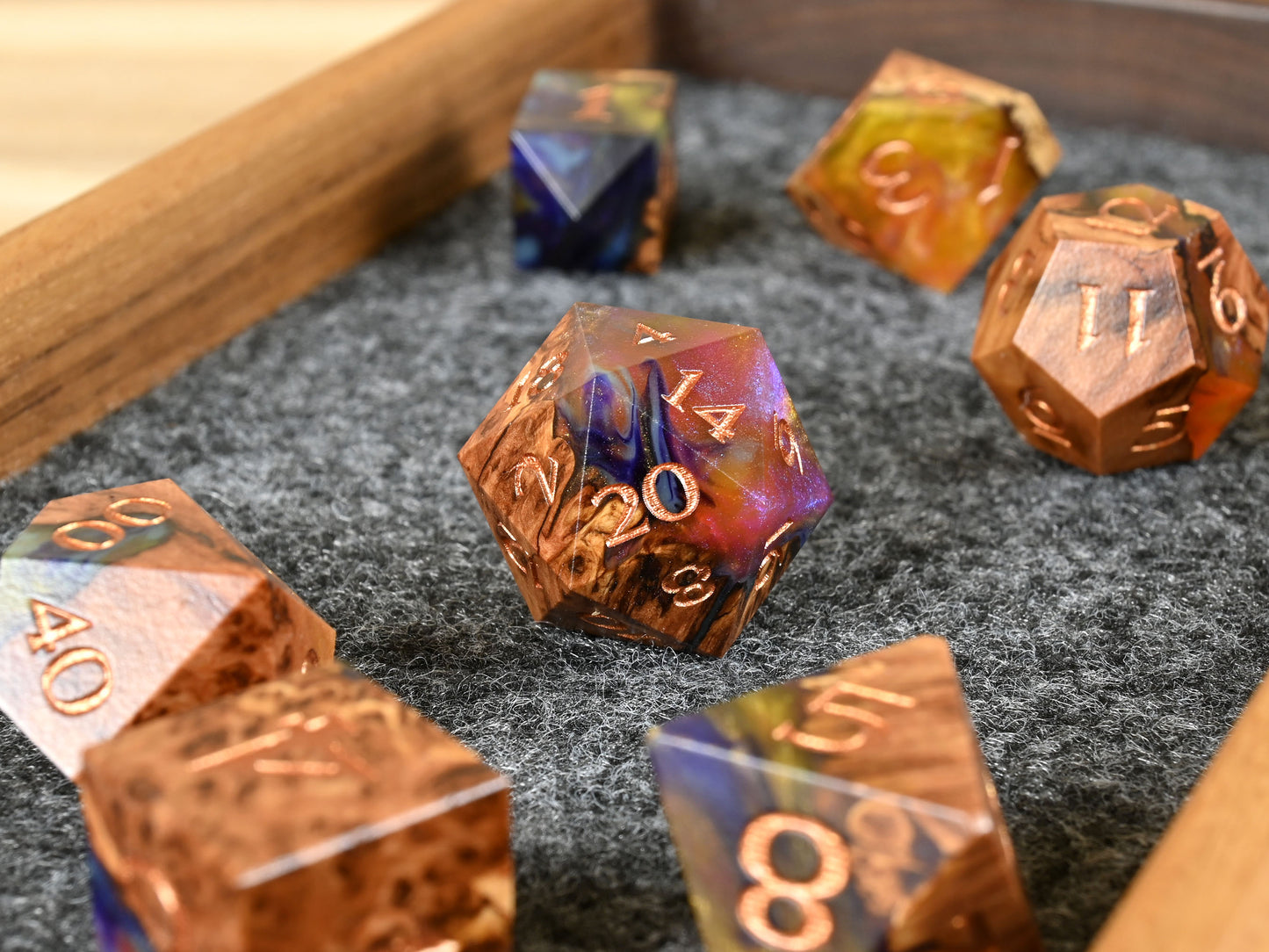 Dying Star Vasticola Burl wood and resin dice set for ttrpg dnd