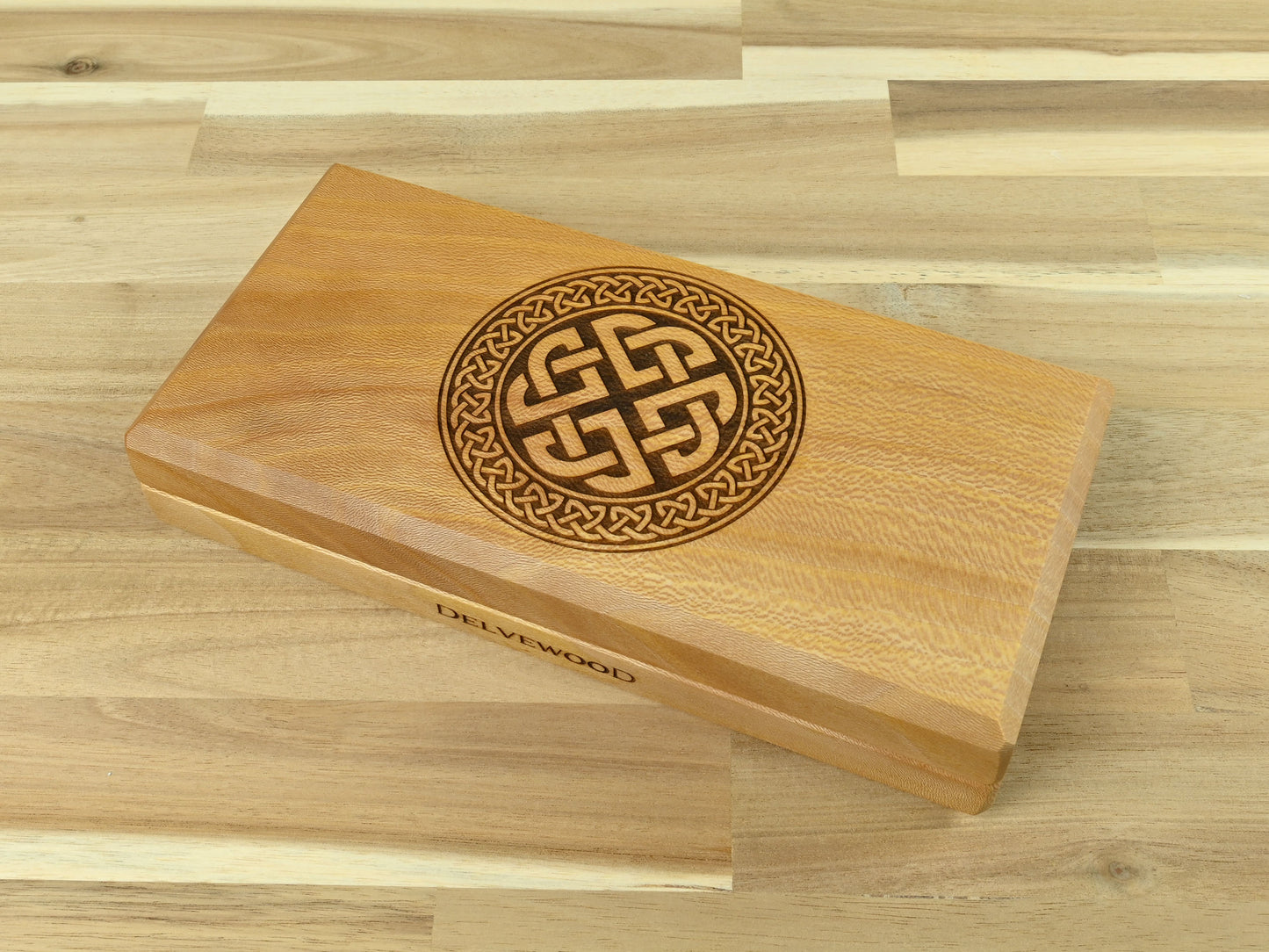 Sycamore Delver's kit dice box and tray with celtic knot engraving for dnd rpg