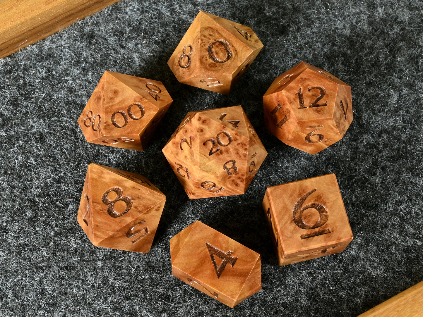 Vasticola burl wood dice set for dnd ttrpg