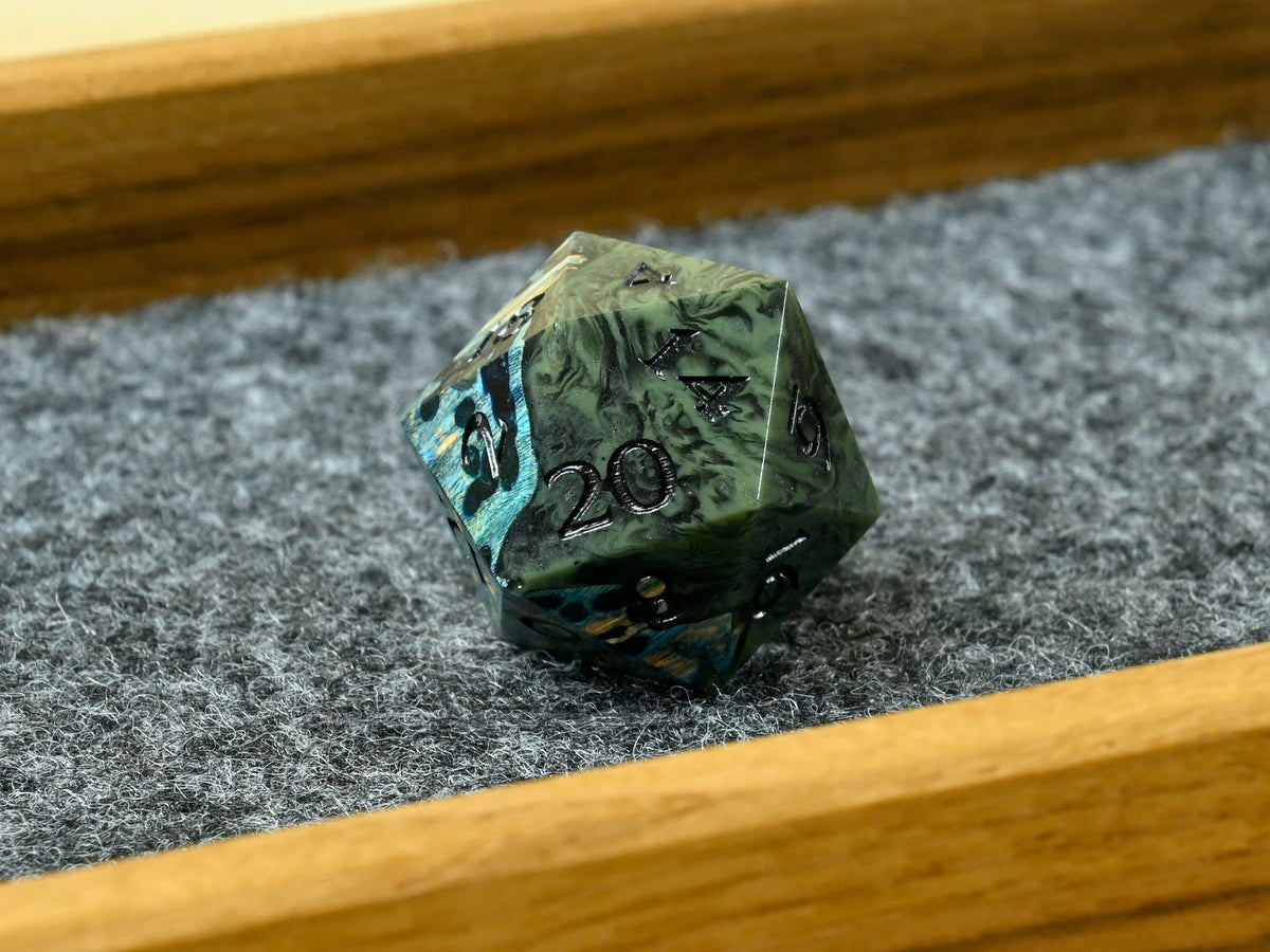 Camouflage - Blue Maple Burl D20 (flaw)