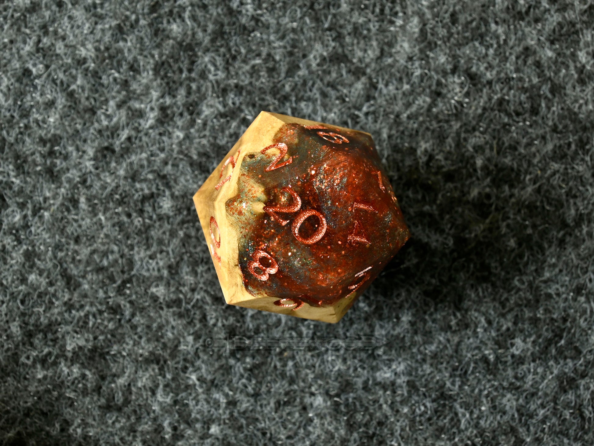 Tarnished Copper - Brown Mallee Burl D20